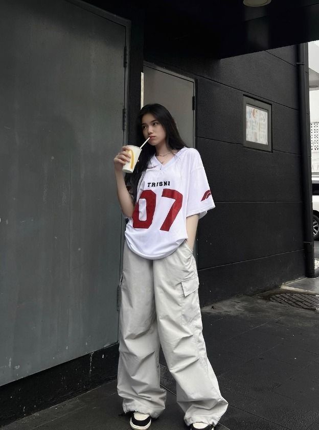 how to style oversized t shirt