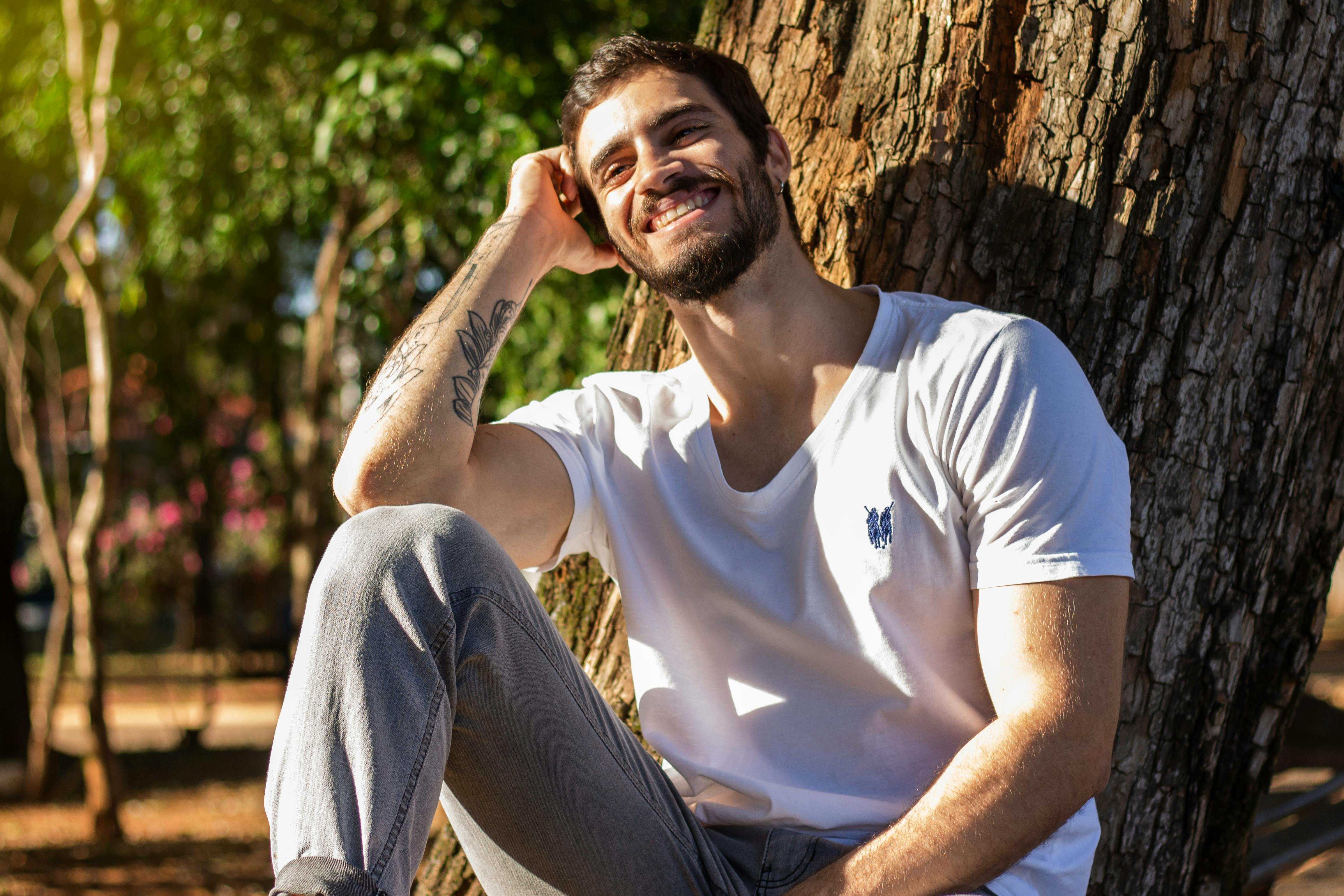essential t shirts for men